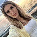 Знакомства: Кристина, 28 лет, Новосибирск