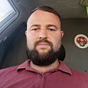 Знакомства: Максим, 32 года, Маньковка