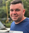 Знакомства: Денис, 35 лет, Таганрог