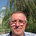 Знакомства: Андрей, 63 года, Волжский