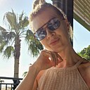 Знакомства: Алёна, 37 лет, Астрахань