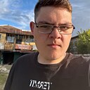 Знакомства: Илья, 18 лет, Дедовичи