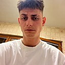 Знакомства: Антон, 22 года, Слоним