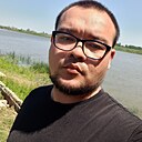 Знакомства: Maks, 32 года, Камызяк