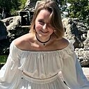 Знакомства: Ксюша, 23 года, Тбилиси