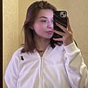 Знакомства: Полинка, 22 года, Москва