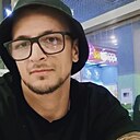 Знакомства: Макс, 28 лет, Махачкала