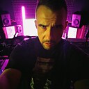 Знакомства: Виталий, 33 года, Новосибирск