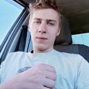 Знакомства: Илья, 26 лет, Темиртау