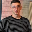 Знакомства: Юра, 18 лет, Днепр