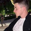 Знакомства: Гена, 20 лет, Орел