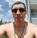 Знакомства: Ибрагим, 46 лет, Болотное