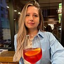 Знакомства: Валерия, 25 лет, Санкт-Петербург