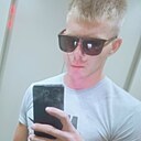 Знакомства: Дмитрий, 28 лет, Киров