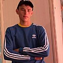 Знакомства: Вадим, 23 года, Уварово
