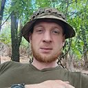 Знакомства: Евгений, 33 года, Уссурийск
