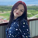 Знакомства: Карина, 19 лет, Санкт-Петербург