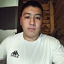 Знакомства: Максим, 25 лет, Белово