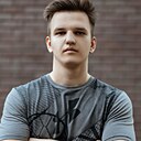 Знакомства: Олег, 25 лет, Харьков