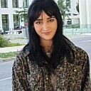 Знакомства: Брюнетка, 20 лет, Ужгород