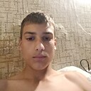 Знакомства: Давид, 18 лет, Каменское