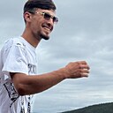 Знакомства: Sherrr, 21 год, Артем