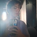 Знакомства: Макс, 19 лет, Гомель