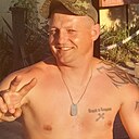 Знакомства: Олег, 33 года, Симферополь