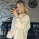 Знакомства: Анна, 28 лет, Красноярск