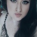 Знакомства: Эвелина, 29 лет, Магнитогорск