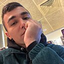 Знакомства: Алим, 24 года, Симферополь