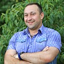 Знакомства: Далер, 37 лет, Артем