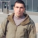 Знакомства: Александр, 34 года, Магадан
