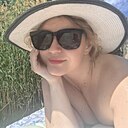 Знакомства: Ирина, 39 лет, Волгодонск