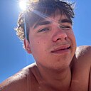 Знакомства: Илья, 20 лет, Находка