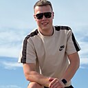 Знакомства: Александр, 27 лет, Волгодонск