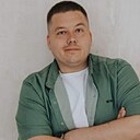 Знакомства: Евгений, 32 года, Тюмень
