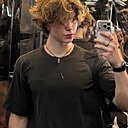 Знакомства: Макс, 20 лет, Минск