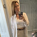 Знакомства: Юлия, 29 лет, Москва