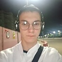 Знакомства: Maksik, 19 лет, Новотроицк