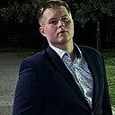 Знакомства: Илья, 24 года, Солигорск