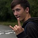Знакомства: Богдан, 19 лет, Березники