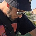 Знакомства: Yuri, 37 лет, Луганск