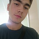 Знакомства: Ренат, 19 лет, Волхов