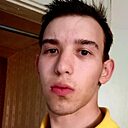 Знакомства: Максим, 24 года, Бузулук