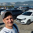 Знакомства: Артём, 36 лет, Холмская