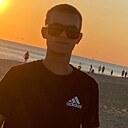 Знакомства: Максим, 22 года, Димитровград