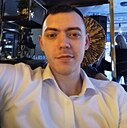 Знакомства: Евгений, 28 лет, Макеевка