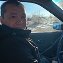 Знакомства: Руслан, 49 лет, Есиль