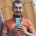 Знакомства: Усмон, 31 год, Сургут